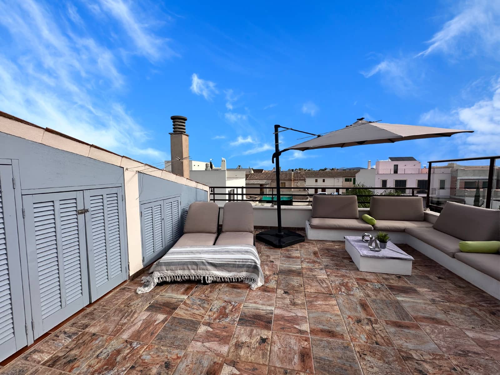 3 soveværelse Byhus til salg i Ses Salines med garage - € 717.000 (Ref: 9306136)