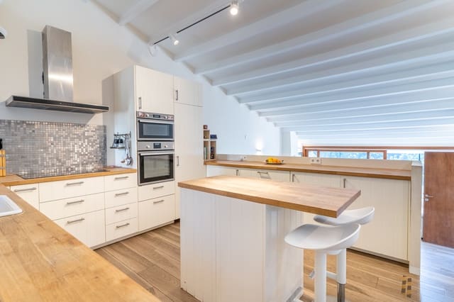 4 bedroom Villa for sale in Es Capdella, Calvià - € 1,150,000 (Ref: 9306974)