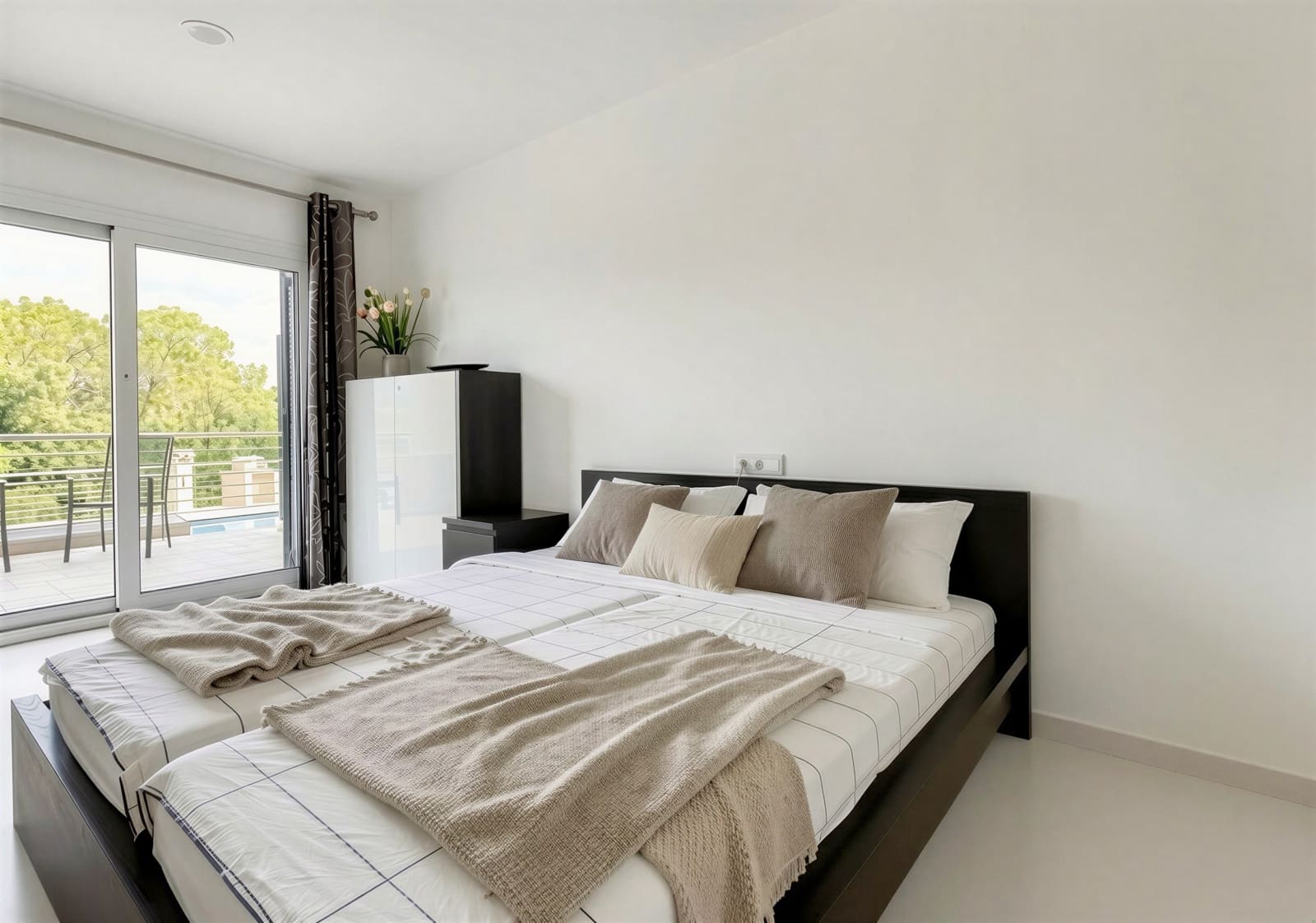 4 bedroom Villa for sale in Sa Cabaneta / La Cabaneta with pool garage - € 1,350,000 (Ref: 9329761)
