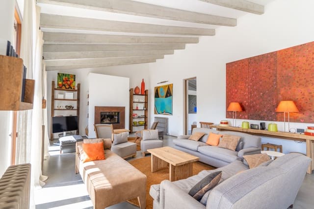 3 sovrum Finca/Hus på landet till salu i Orient, Bunyola - 1 485 000 € (Ref: 9331862)