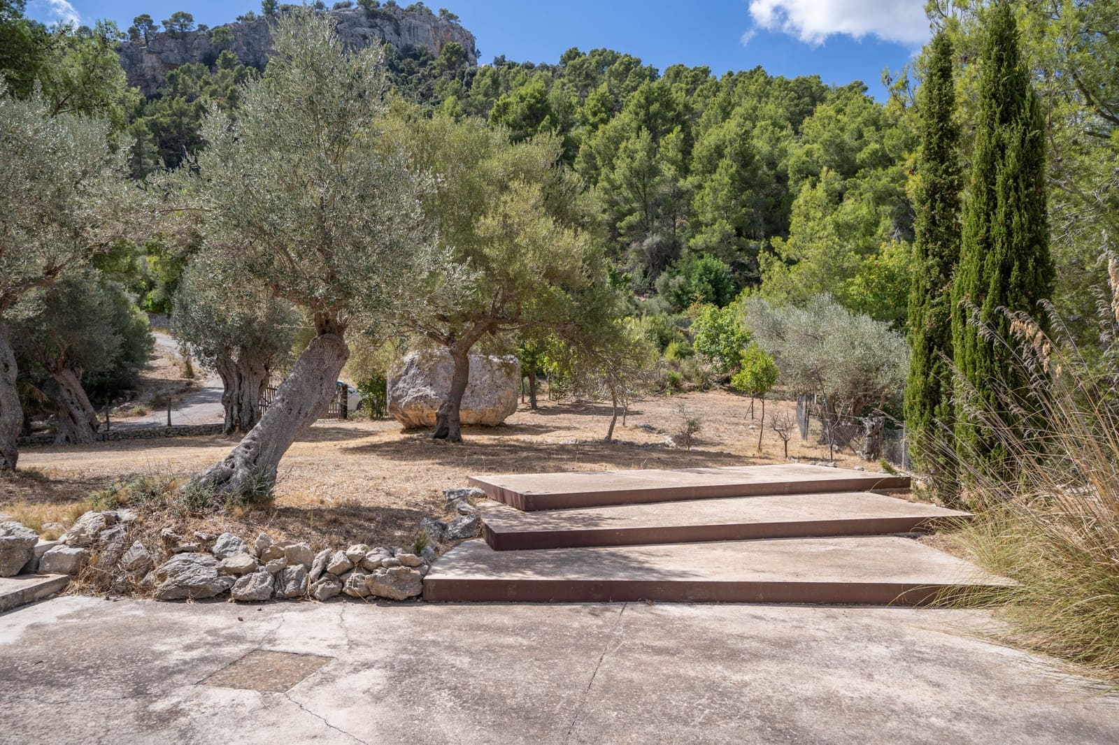 3 sovrum Finca/Hus på landet till salu i Orient - 1 485 000 € (Ref: 9331862)