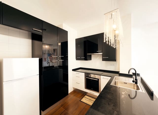 2 soveværelse Lejlighed til salg i Playa de Palma, Palma de Mallorca - € 320.000 (Ref: 9335451)