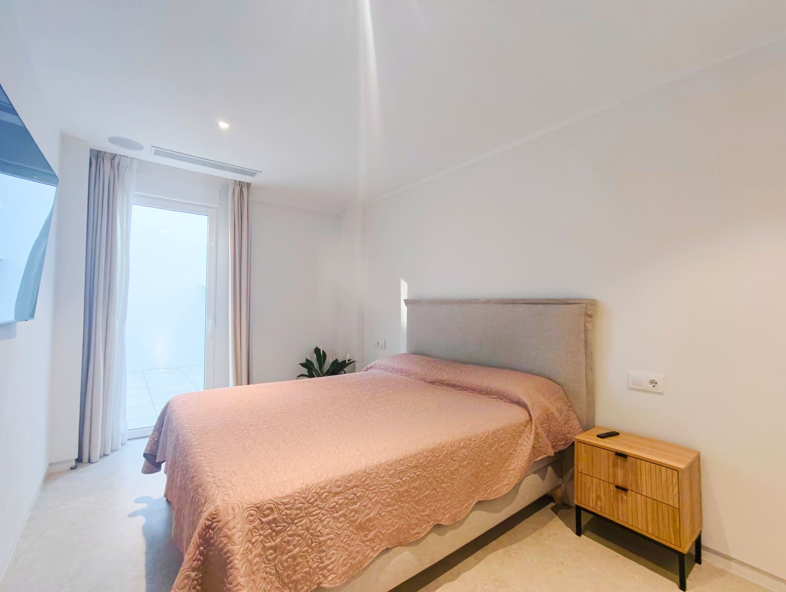 3 bedroom Apartment for rent in Peguera / Paguera with garage - € 4,500 (Ref: 9341727)