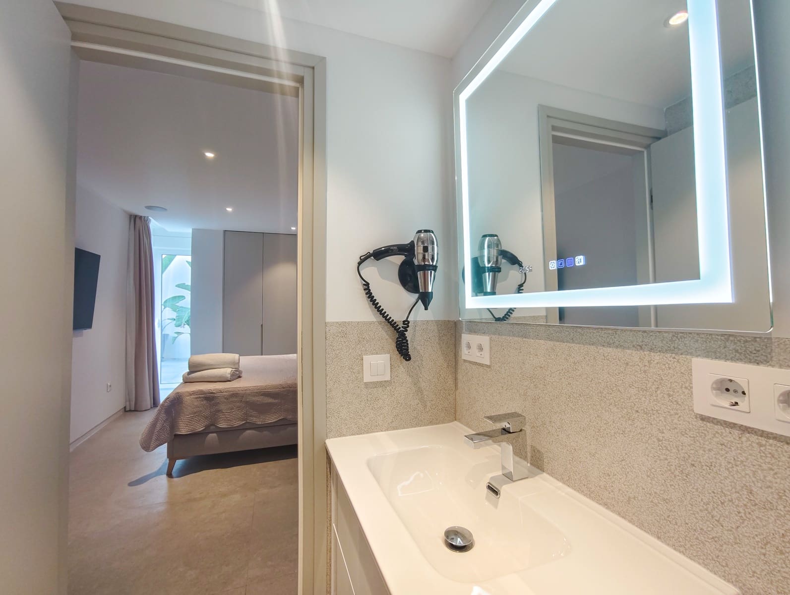 3 bedroom Apartment for rent in Peguera / Paguera with garage - € 4,500 (Ref: 9341727)