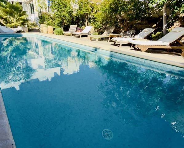 5 soverom Hus til salgs i Coll d'en Rabassa, Palma de Mallorca med svømmebasseng garasje - € 3 450 000 (Ref: 9347695)