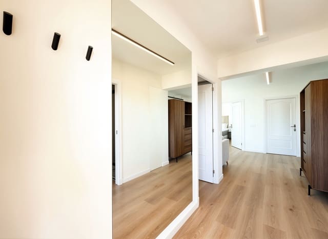 3 soverom Leilighet til leie i Amanecer, Palma de Mallorca - € 2 000 (Ref: 9348443)