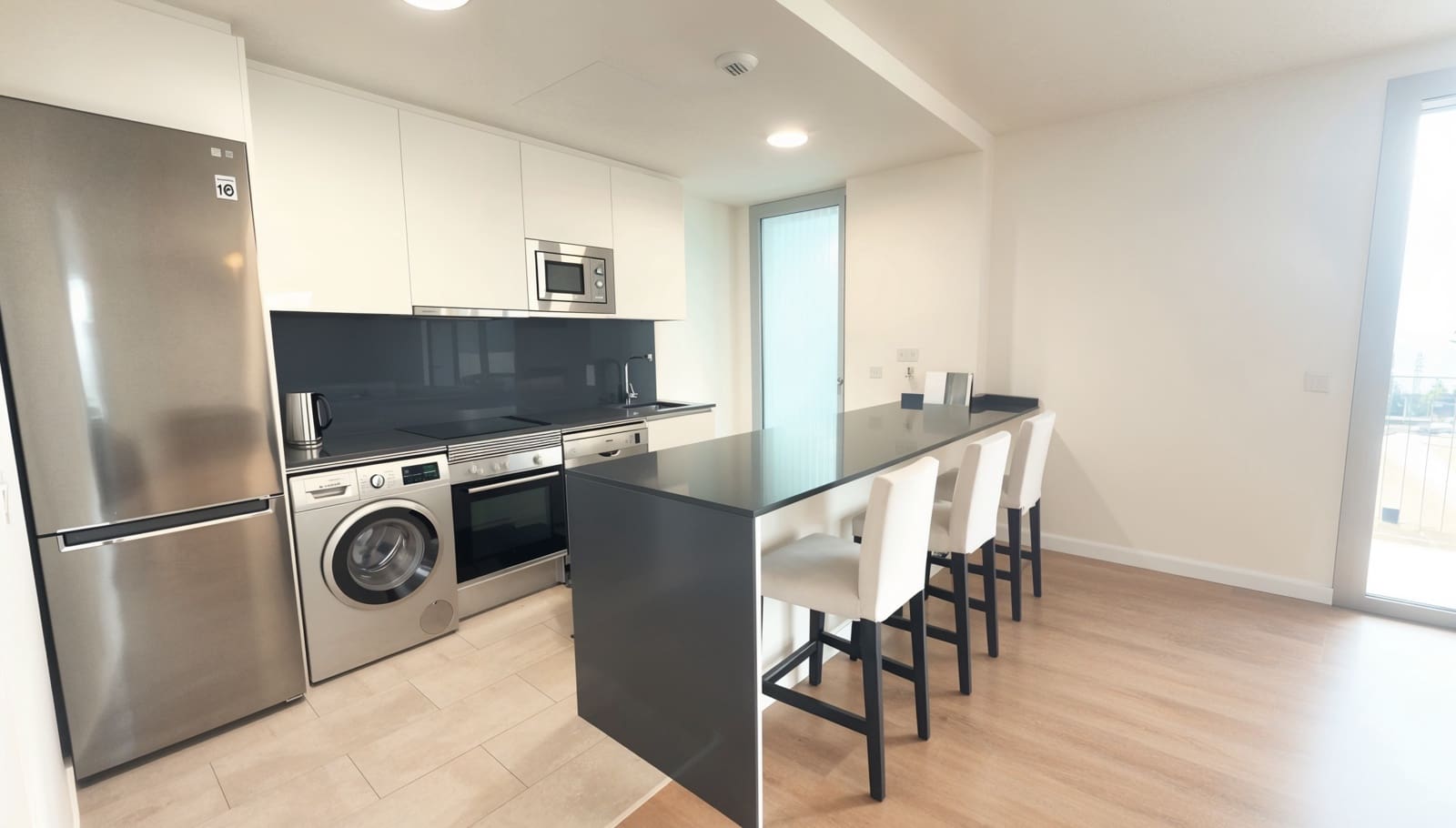 3 sypialnia Apartament do wynajęcia w Palma de Mallorca z basenem garażem - 2 700 € (Ref: 9352814)