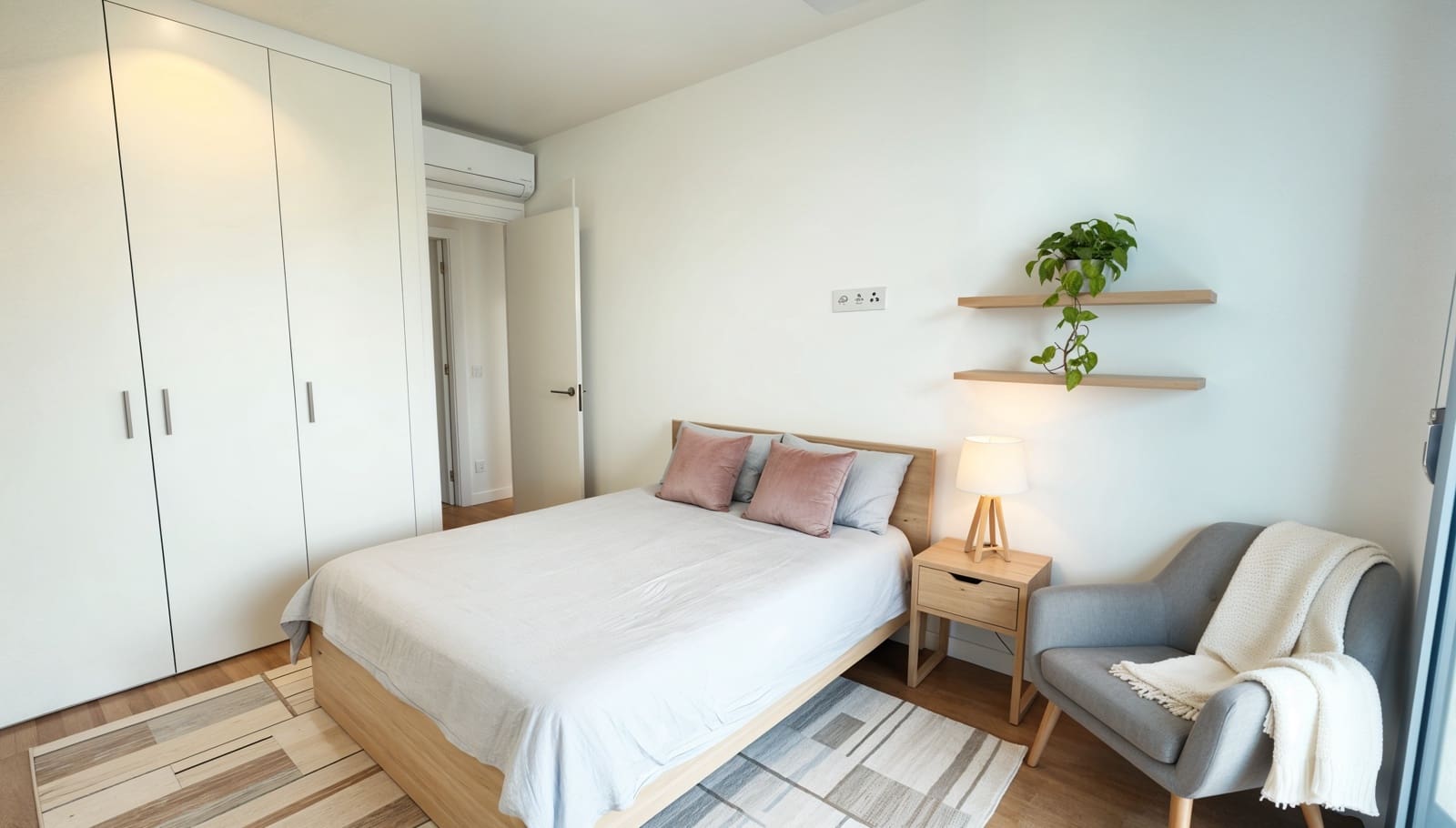 3 sypialnia Apartament do wynajęcia w Palma de Mallorca z basenem garażem - 2 700 € (Ref: 9352814)