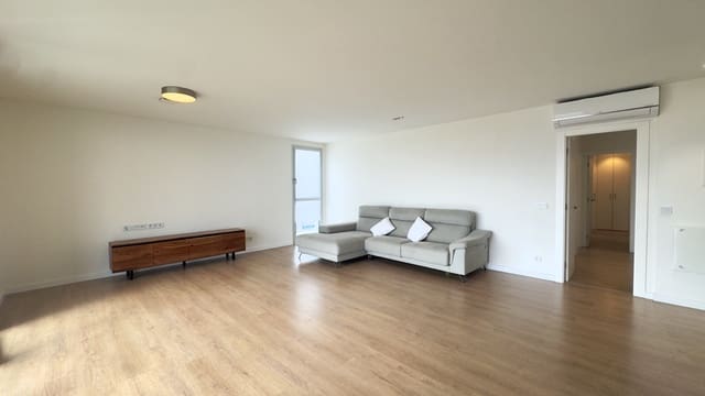 Appartement de 3 chambres à louer à Nou Llevant, Palma de Mallorca avec piscine garage - 2 700 € (Ref: 9352814)