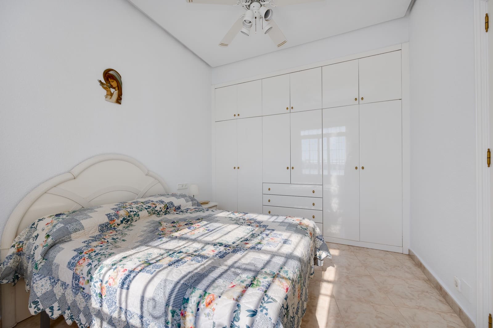 Apartamento de 4 habitaciones en Torrevieja en venta con garaje - 389.500 € (Ref: 9354524)