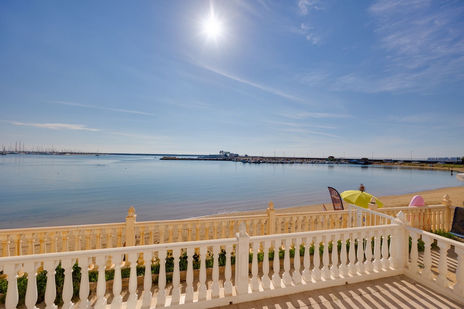 Apartamento de 4 habitaciones en Torrevieja en venta con garaje - 389.500 € (Ref: 9354524)