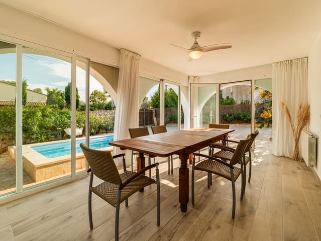 4 soveværelse Villa til salg i Cala Santanyi, Santanyí med swimmingpool garage - € 1.490.000 (Ref: 9357360)