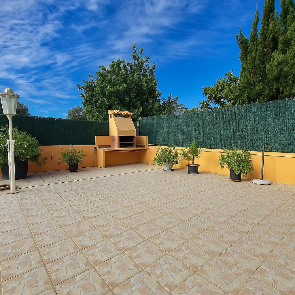 5 soverom Villa til salgs i Cala Millor med svømmebasseng garasje - € 950 000 (Ref: 9357865)