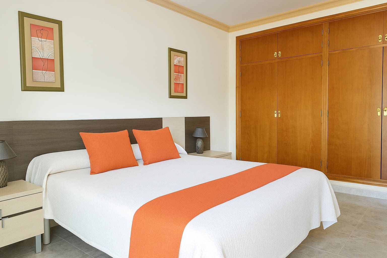 5 soverom Villa til salgs i Cala Millor med svømmebasseng garasje - € 950 000 (Ref: 9357865)