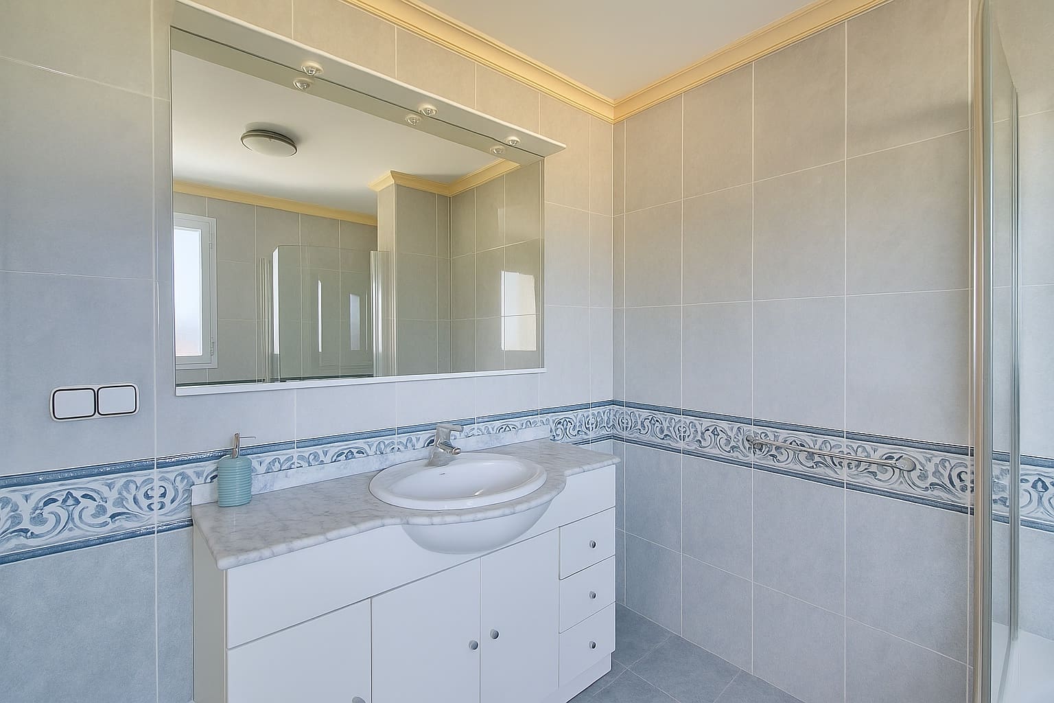 5 soverom Villa til salgs i Cala Millor med svømmebasseng garasje - € 950 000 (Ref: 9357865)