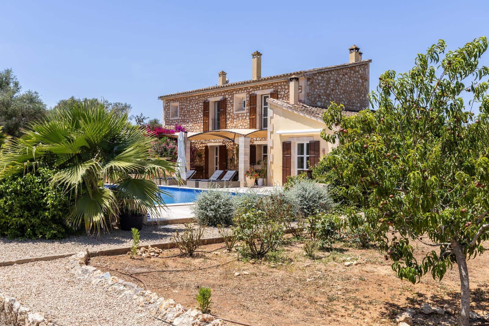 4 chambre Finca/Maison de Campagne à vendre à Montuiri avec piscine garage - 1 990 000 € (Ref: 9365958)