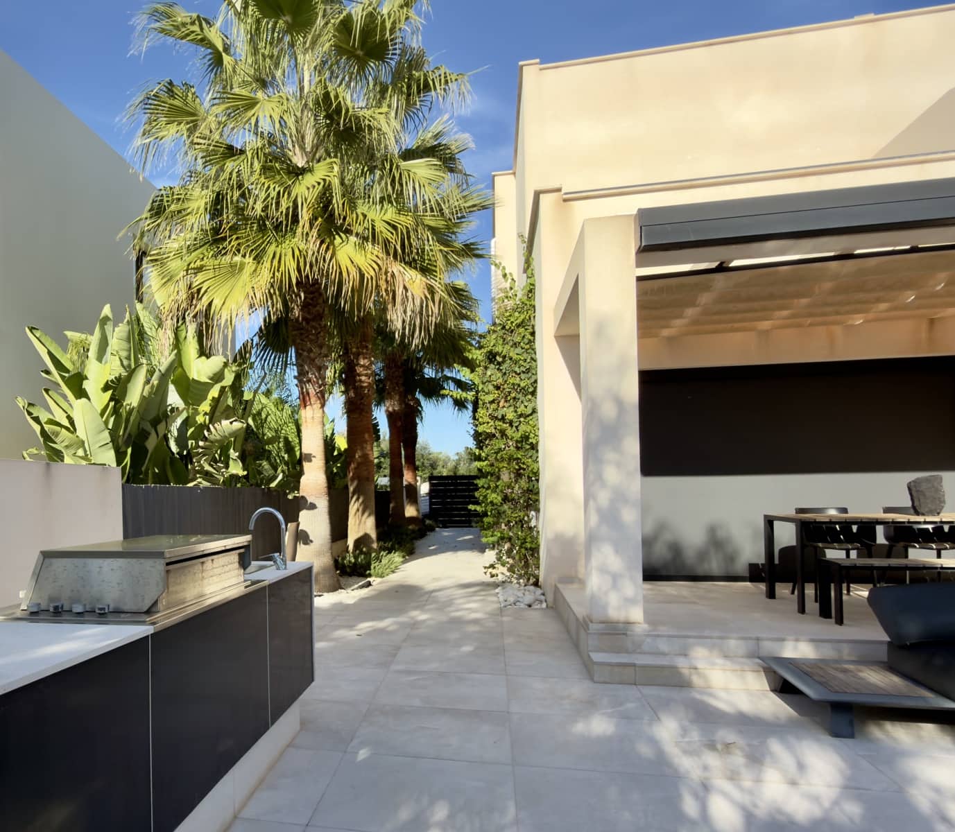 3 bedroom Semi-detached Villa for sale in Llucmajor with pool garage - € 849,000 (Ref: 9369368)