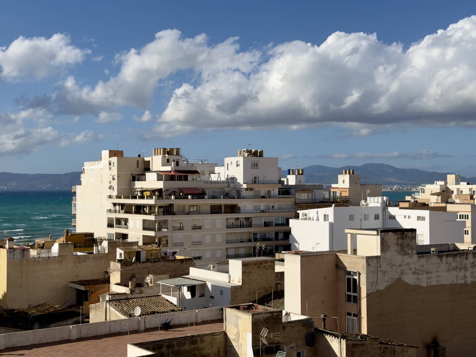 2 bedroom Apartment for sale in L'Arenal / S'Arenal with garage - € 449,000 (Ref: 9372143)