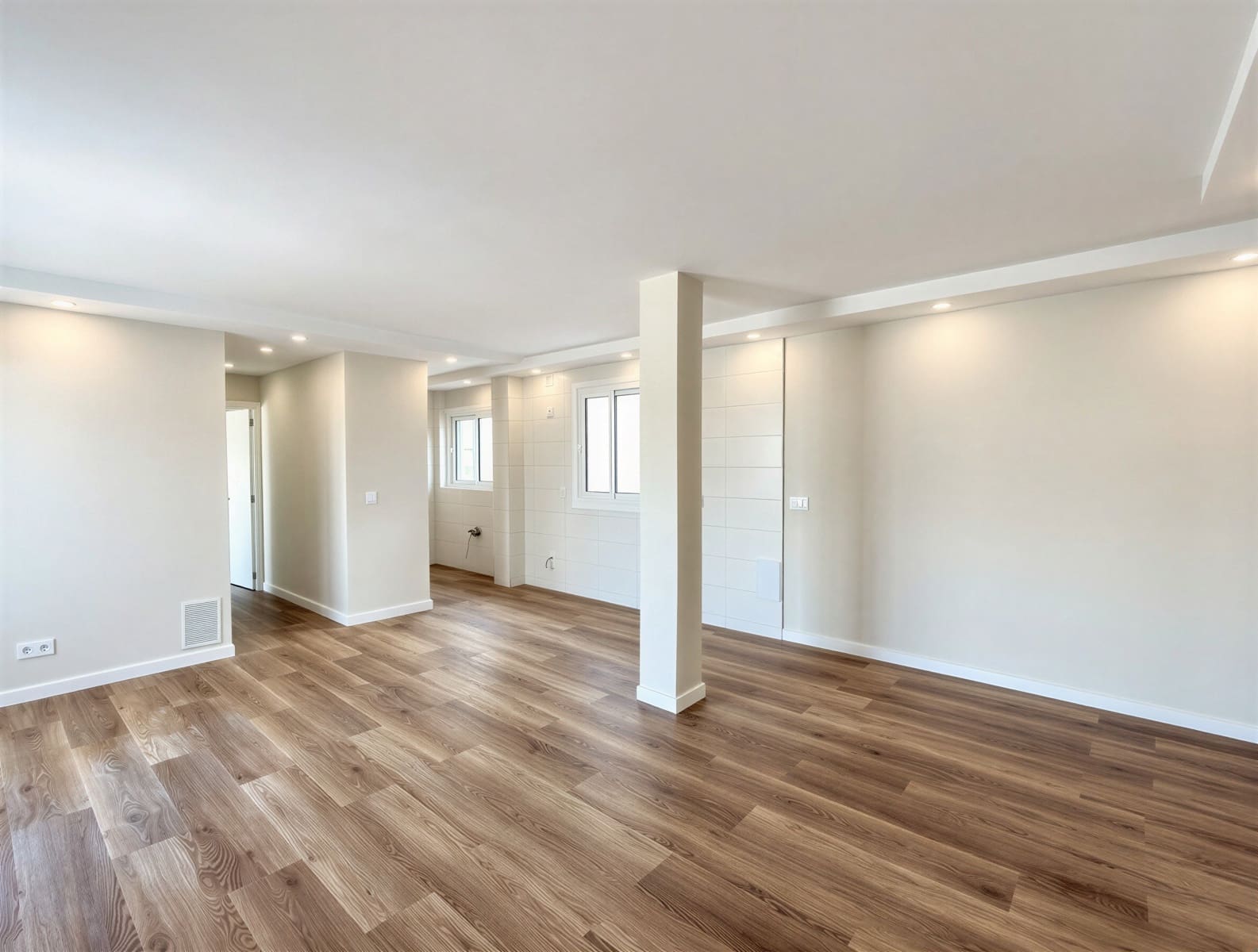 2 bedroom Apartment for sale in L'Arenal / S'Arenal with garage - € 399,000 (Ref: 9372143)