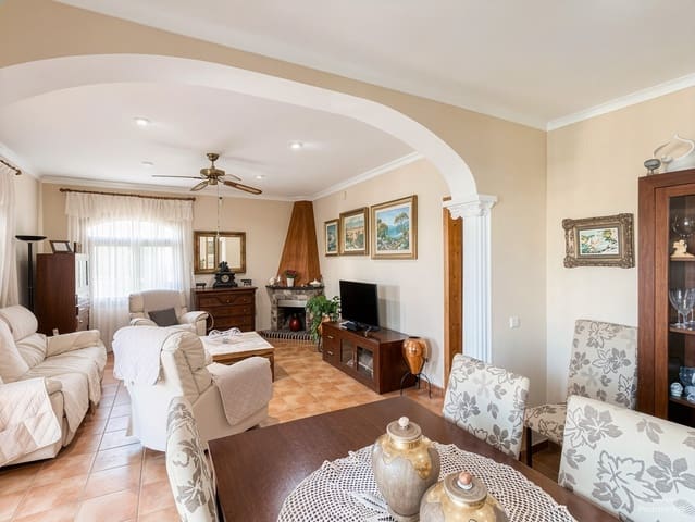 4 soverom Villa til salgs i Las Maravillas, Palma de Mallorca med svømmebasseng garasje - € 950 000 (Ref: 9378384)