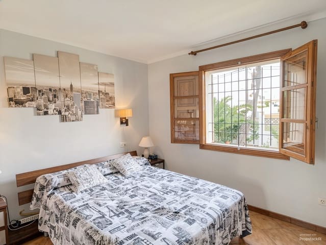 4 soverom Villa til salgs i Las Maravillas, Palma de Mallorca med svømmebasseng garasje - € 950 000 (Ref: 9378384)