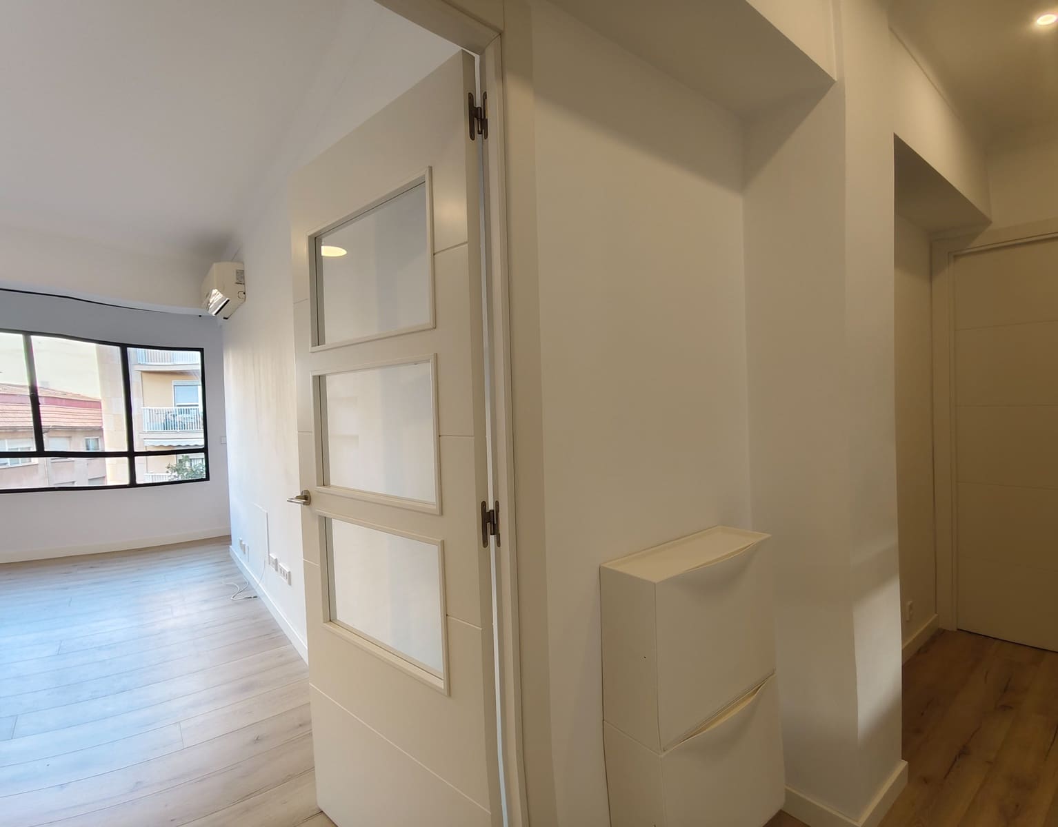 2 bedroom Apartment for rent in Palma de Mallorca - € 1,800 (Ref: 9380068)