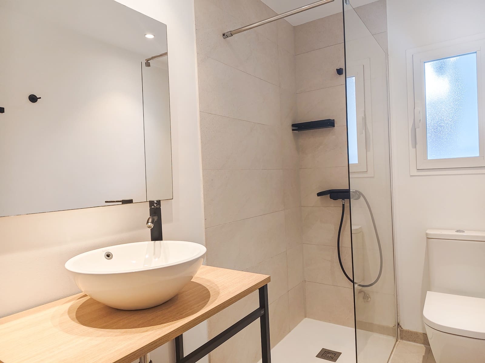 2 bedroom Apartment for rent in Palma de Mallorca - € 1,800 (Ref: 9380068)