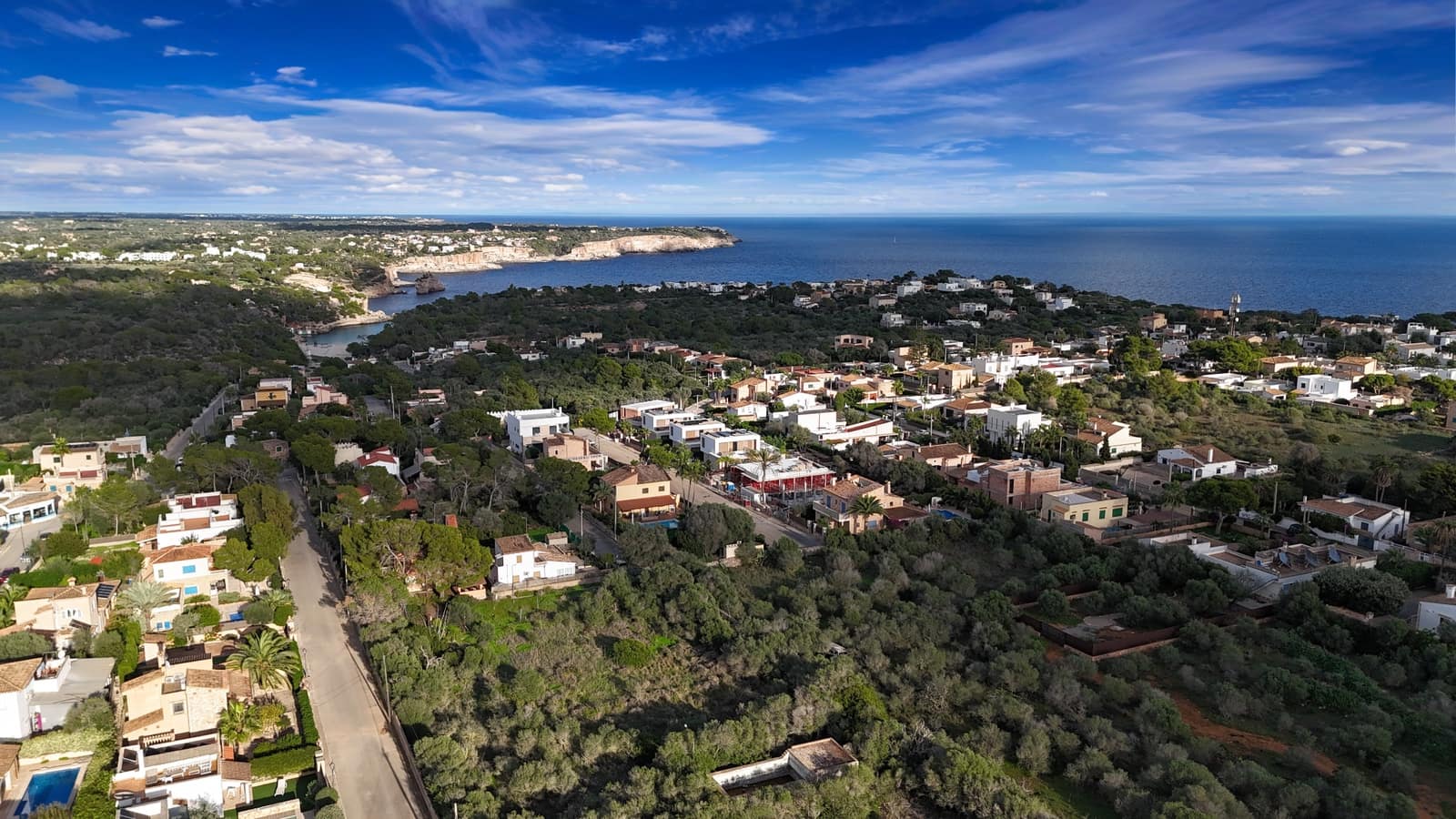 3 bedroom Villa for sale in Cala Llombards with pool - € 1,850,000 (Ref: 9383211)