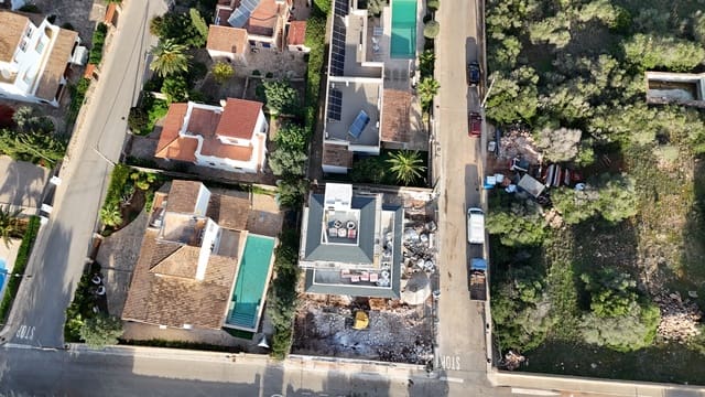 3 bedroom Villa for sale in Cala Llombards, Santanyí with pool - € 1,850,000 (Ref: 9383211)