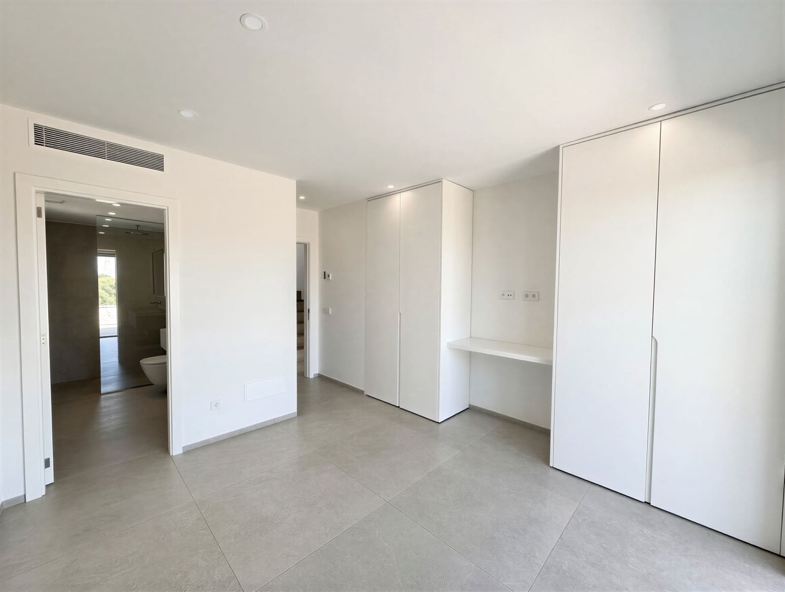 3 bedroom Villa for sale in Cala Llombards with pool - € 1,590,000 (Ref: 9383211)