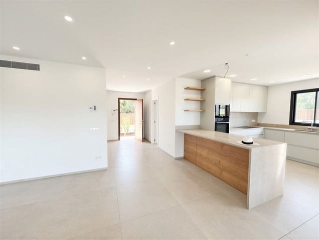 3 bedroom Villa for sale in Cala Llombards, Santanyí with pool - € 1,590,000 (Ref: 9383211)