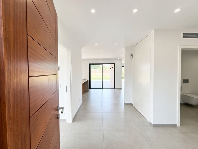 3 bedroom Villa for sale in Cala Llombards, Santanyí with pool - € 1,590,000 (Ref: 9383211)