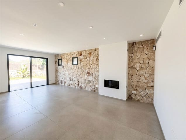 3 bedroom Villa for sale in Cala Llombards, Santanyí with pool - € 1,590,000 (Ref: 9383211)