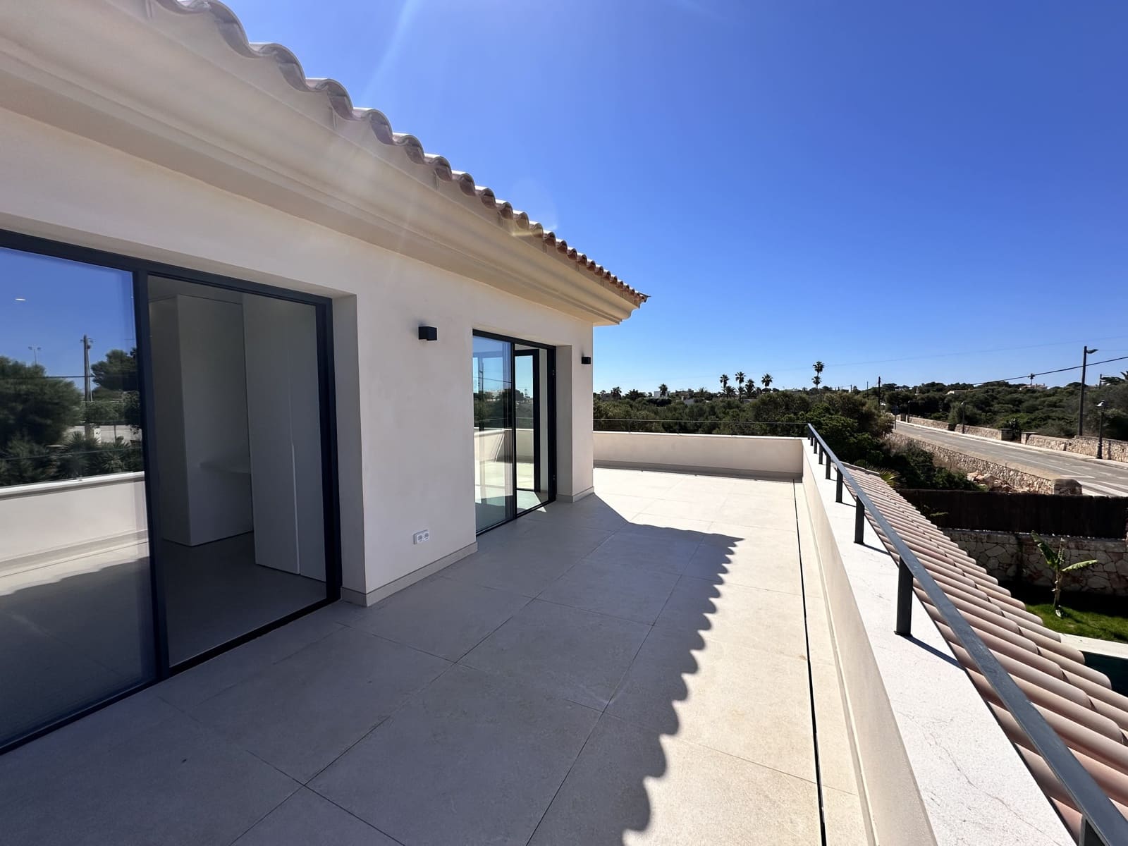 3 bedroom Villa for sale in Cala Llombards with pool - € 1,590,000 (Ref: 9383211)