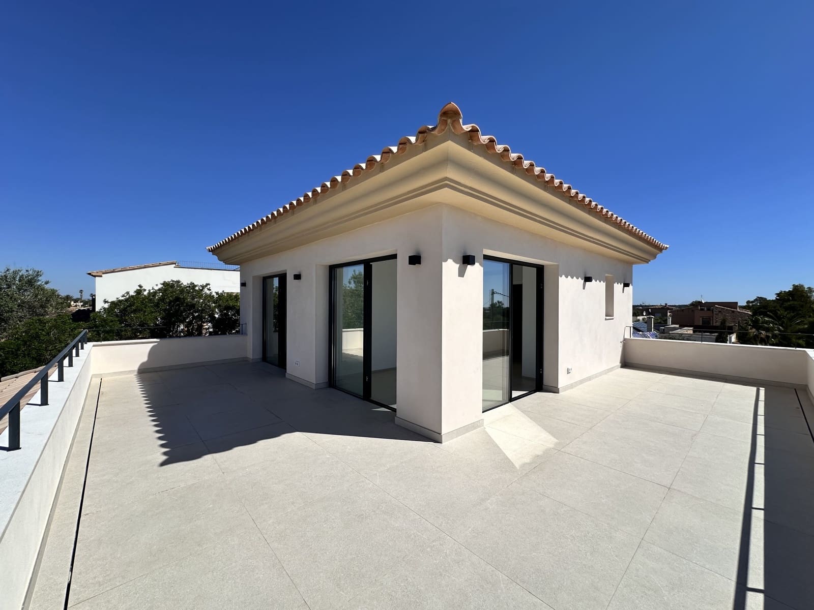 3 bedroom Villa for sale in Cala Llombards with pool - € 1,590,000 (Ref: 9383211)