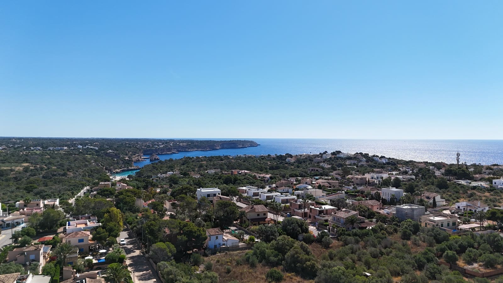 3 bedroom Villa for sale in Cala Llombards with pool - € 1,590,000 (Ref: 9383211)