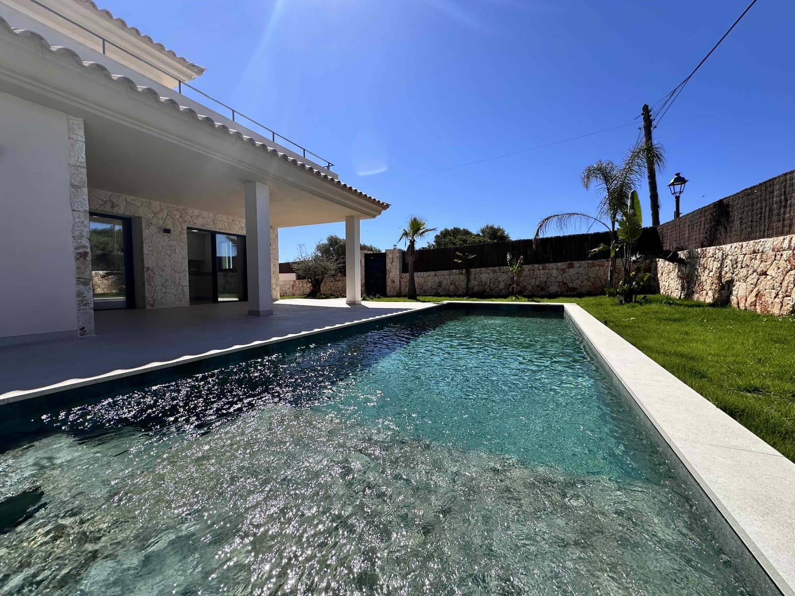 3 bedroom Villa for sale in Cala Llombards with pool - € 1,590,000 (Ref: 9383211)