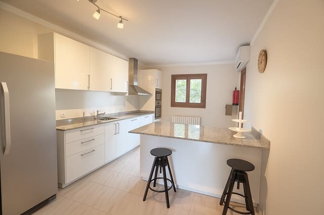 5 sovrum Finca/Hus på landet att hyra i Bunyola med pool garage - 5 200 € (Ref: 9386310)