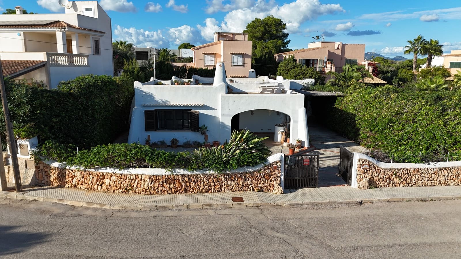 3 makuuhuone Bungalow myytävänä paikassa Cala Figuera mukana uima-altaan - 895 000 € (Ref: 9386311)