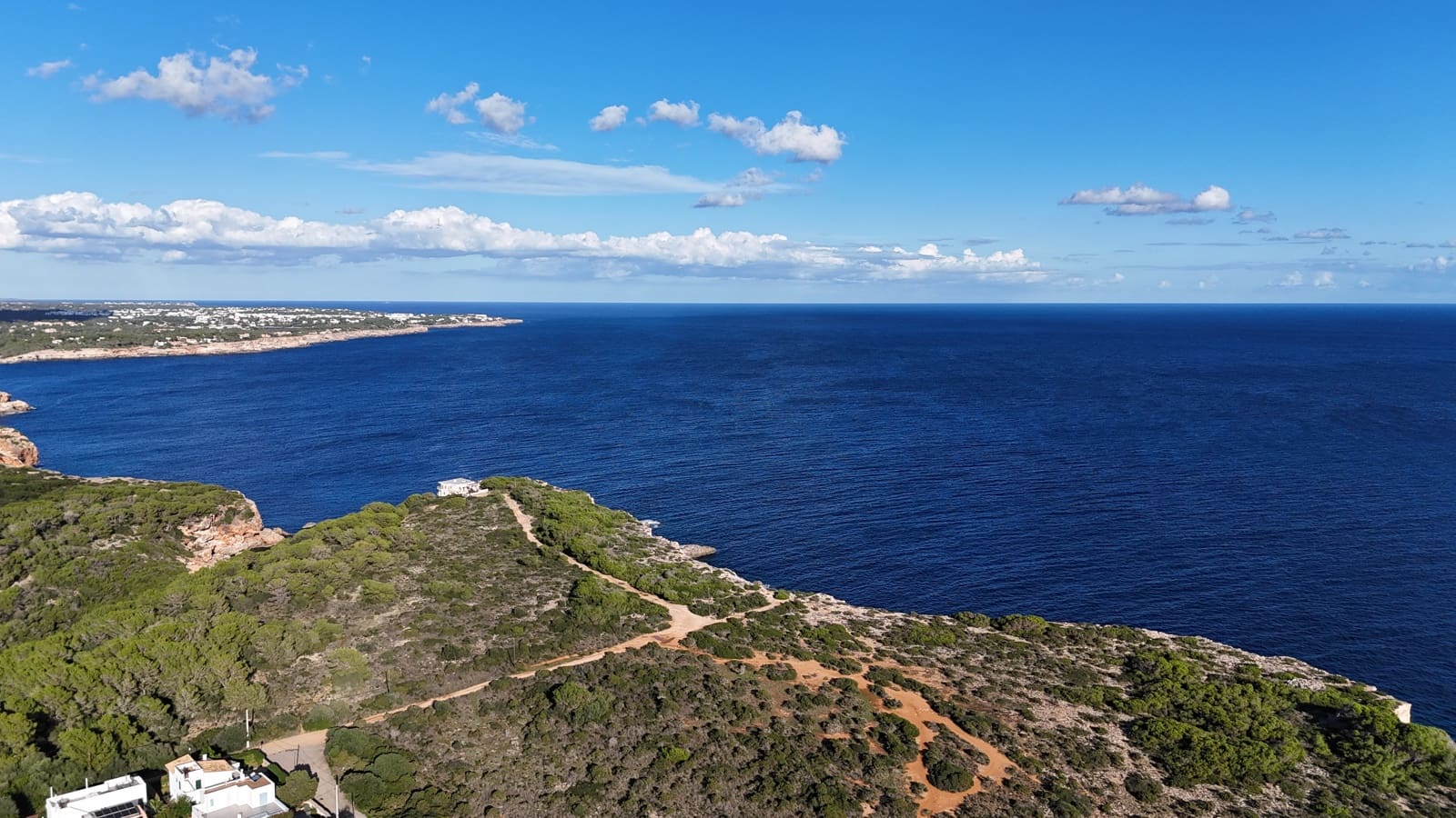 3 makuuhuone Bungalow myytävänä paikassa Cala Figuera mukana uima-altaan - 895 000 € (Ref: 9386311)