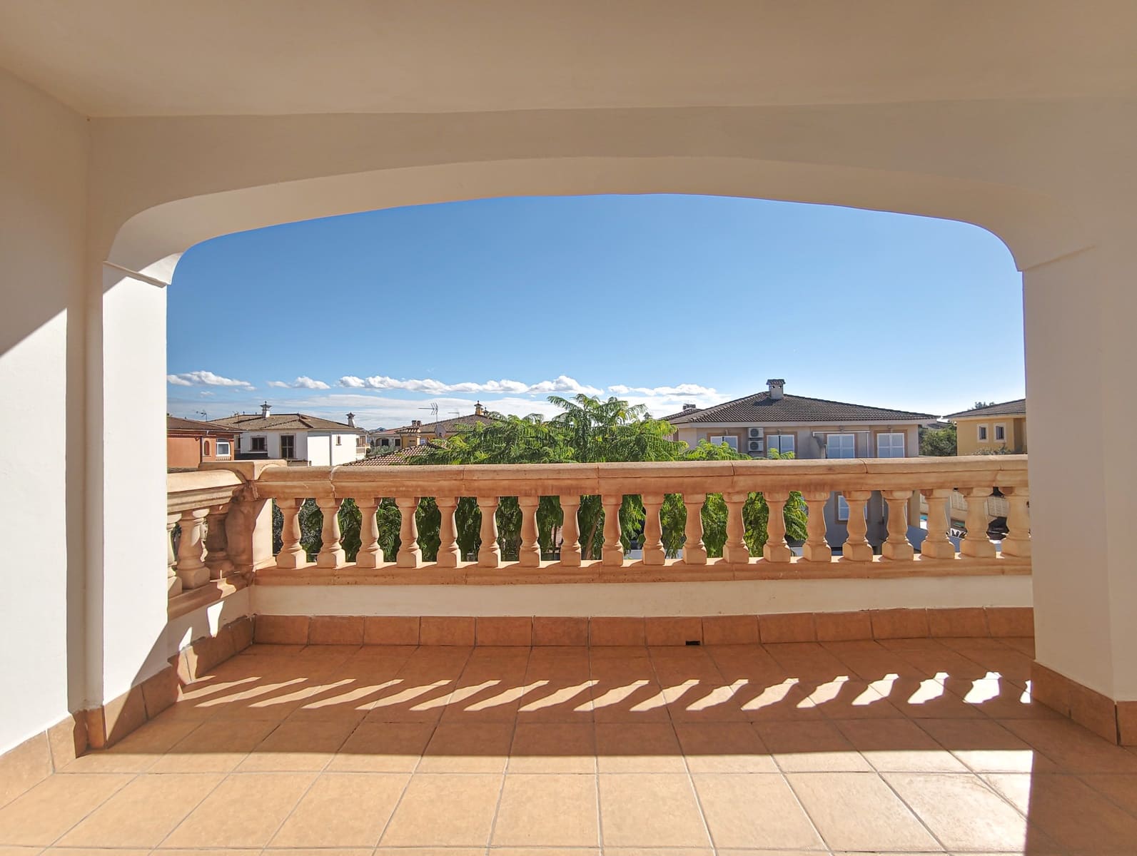 4 bedroom Townhouse for sale in Marratxi with pool garage - € 895,000 (Ref: 9390023)