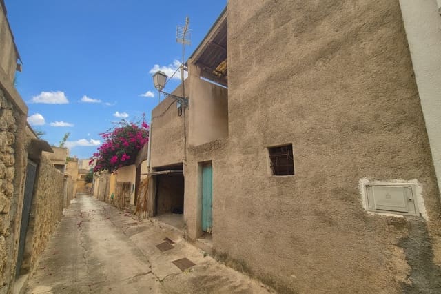 6 soverom Hus til salgs i Artà med garasje - € 495 000 (Ref: 9394257)