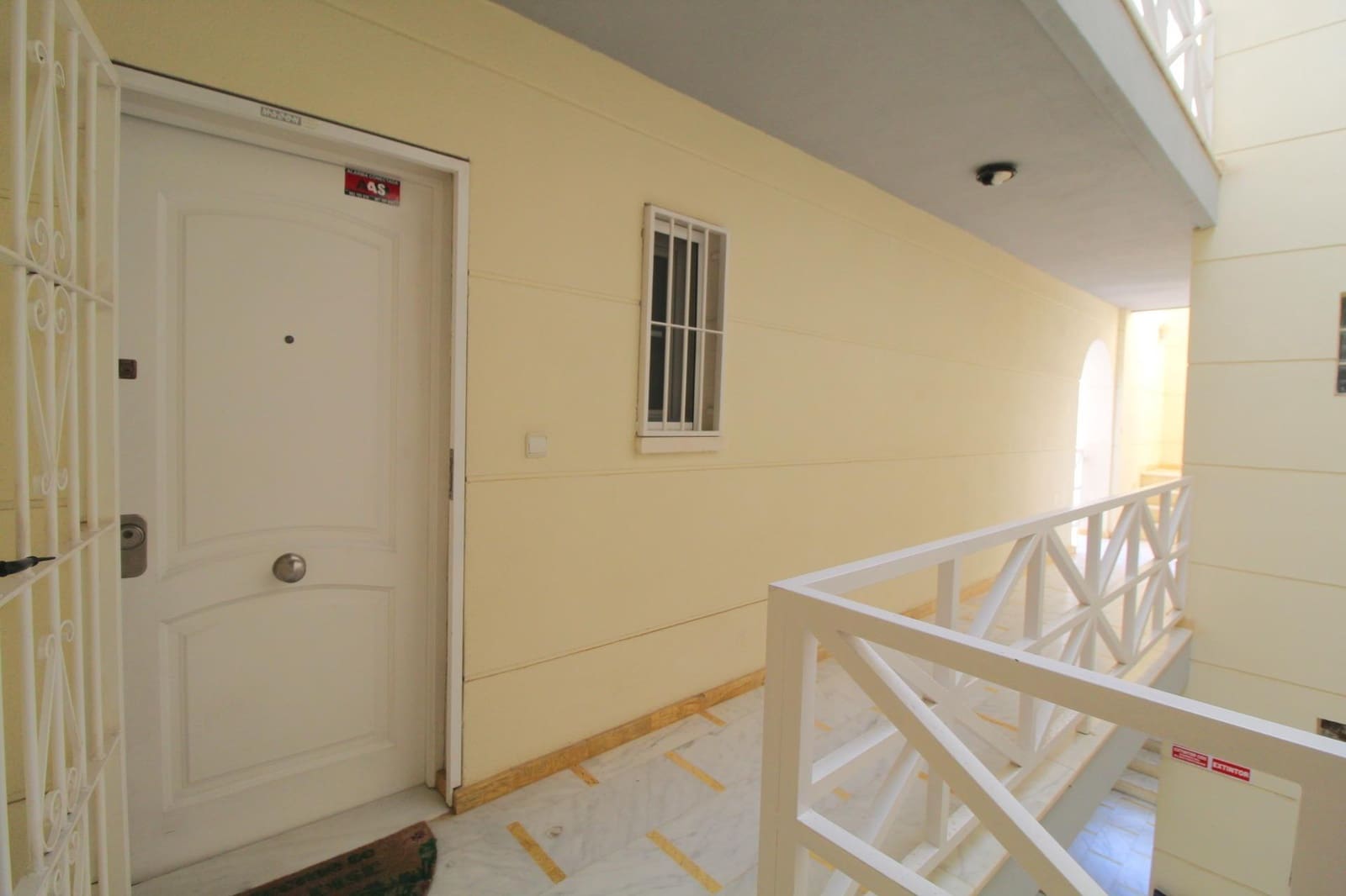 3 quarto Apartamento para venda em Torrevieja - 199 900 € (Ref: 9396885)