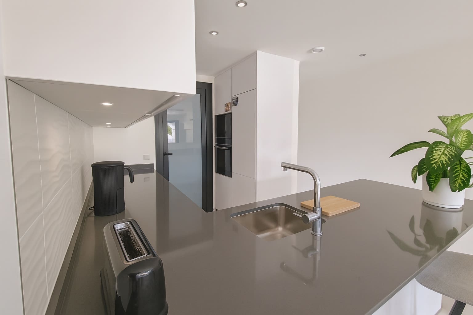 3 sovrum Lägenhet att hyra i Sa Coma med pool garage - 1 980 € (Ref: 9414931)