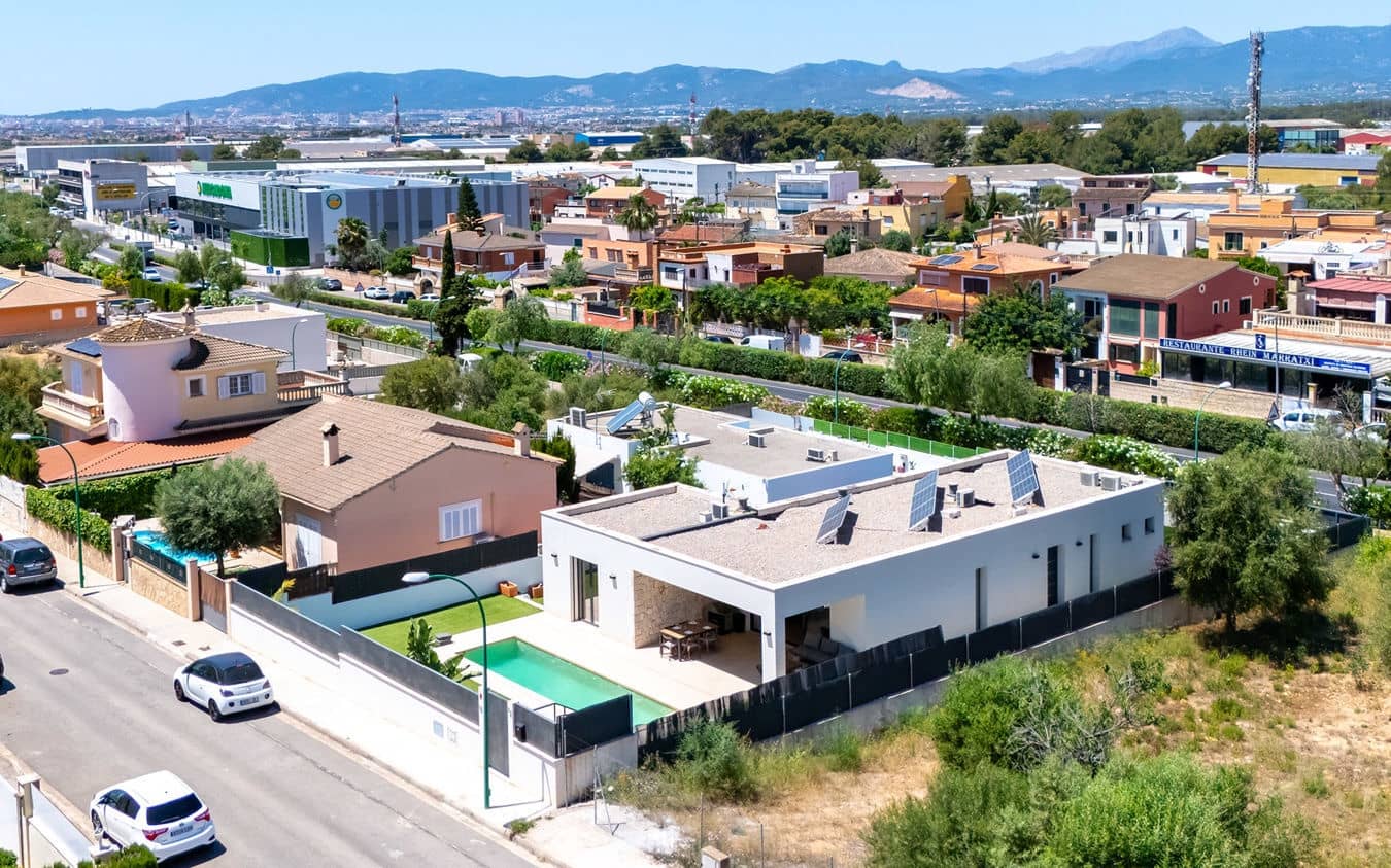 3 bedroom Villa for sale in Marratxi with pool garage - € 1,350,000 (Ref: 9426500)