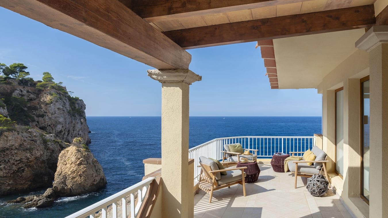 3 bedroom Apartment for sale in Santa Ponsa with pool garage - € 1,495,000 (Ref: 9427559)