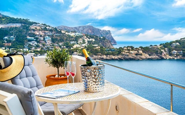 3 makuuhuone Kattohuoneisto myytävänä paikassa Puerto de Andratx, Andratx mukana uima-altaan 
autotalli - 1 695 000 € (Ref: 9428147)