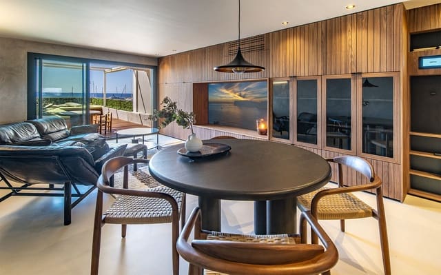 2 sypialnia Apartament na sprzedaż w Portals Nous, Calvià z basenem garażem - 1 380 000 € (Ref: 9431047)