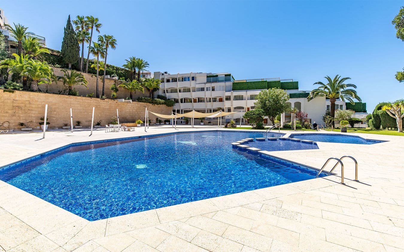 2 sypialnia Apartament na sprzedaż w Portals Nous z basenem garażem - 1 380 000 € (Ref: 9431047)