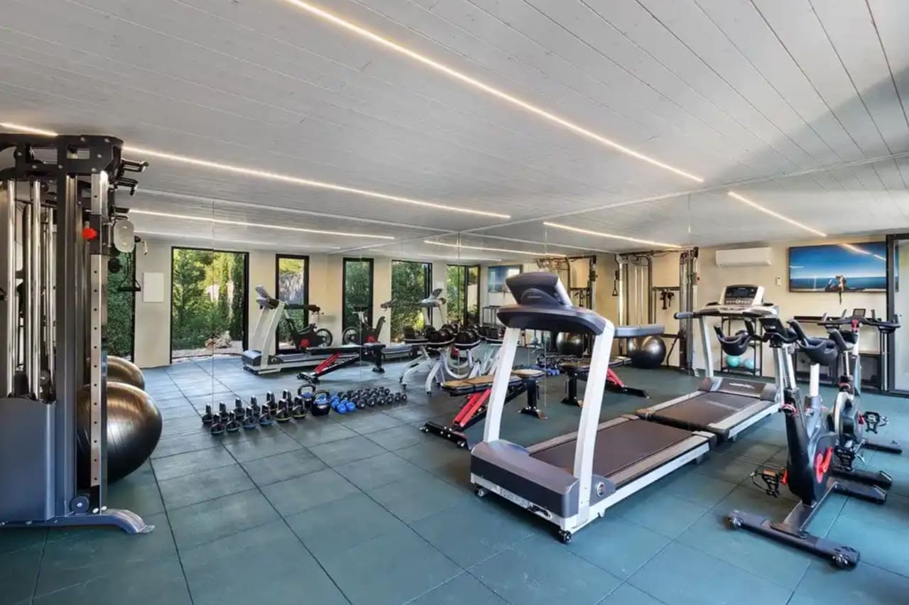 6 sypialnia Willa na sprzedaż w Puerto de Andratx z basenem garażem - 12 900 000 € (Ref: 9432004)